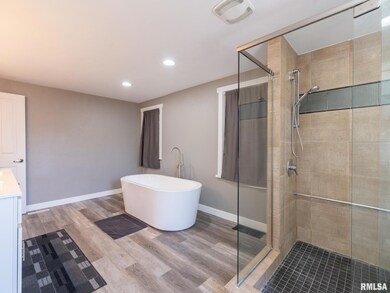 1844 Court St, Pekin, IL 61554 - photo 6