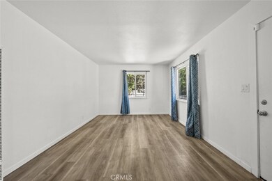 1135 W Pillsbury St, Lancaster, CA 93534 - photo 4