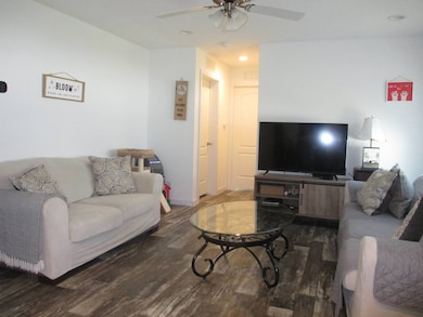 19 Parakeet Hill Dr unit 180, Lake Orion, MI 48359 - photo 4