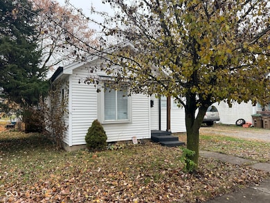 51 S Brooks St, Columbus, IN 47201 - photo 3