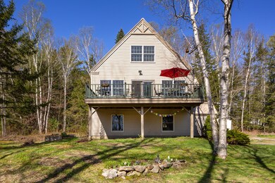 Lovely Deck & Well Landscaped