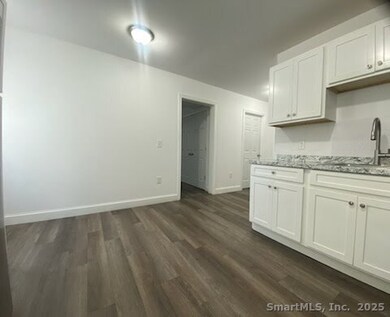 22 Brewster St unit D, Waterbury, CT 06704 - photo 3