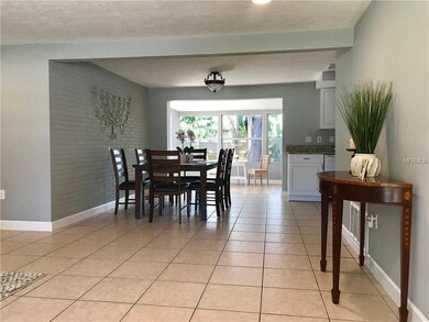 Entry/Dining Area