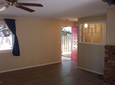 Entry/Living Room
