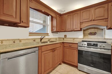 Live Oak Place unit 203, Davie, FL 33324 - photo 4