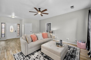 12302 Fisher Dr, Baytown, TX 77523 - photo 7