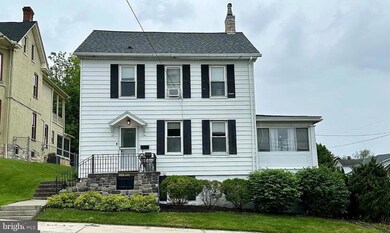 34 W 3rd St, Waynesboro, PA 17268 - photo 3