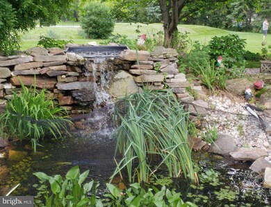 521 Gables View Ln, Felton, PA 17322 - photo 4