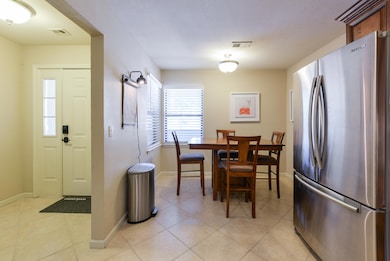 318 Wimbledon Dr 8
