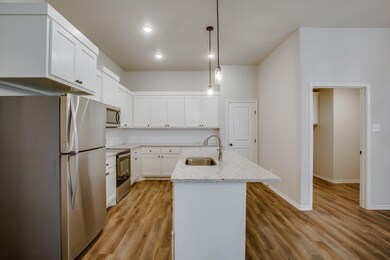 12106 Elkhart Ave unit B, Lubbock, TX 79424 - photo 7