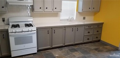 306 S 6th St, Donna, TX 78537 - photo 6