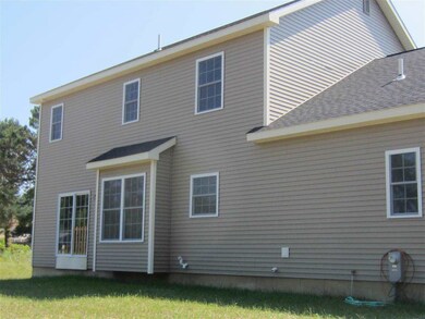 151 Maxwell Rd, Colonie, NY 12211 - photo 3