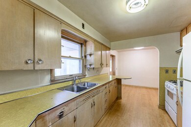 322 Keller Ave, Waukegan, IL 60085 - photo 5