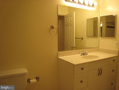 1913 Villaridge Dr unit 1913A, Reston, VA 20191 - photo 7