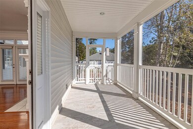 Screened porch entry