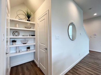 1103 Highland Square Ln, Houston, TX 77091 - photo 7