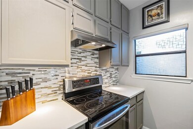 5701 Gaston Ave unit 15, Dallas, TX 75214 - photo 3