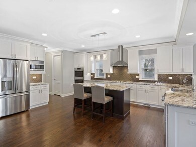 396 N Howard Ave, Elmhurst, IL 60126 - photo 5