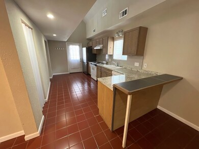 627 E 14th St, Houston, TX 77008 - photo 3