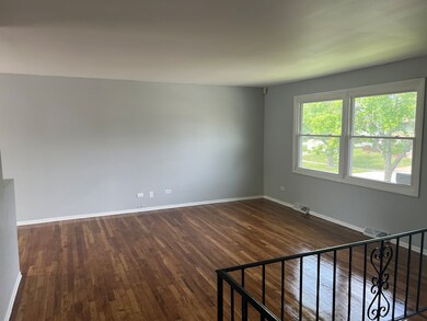 17119 Magnolia Dr, Hazel Crest, IL 60429 - photo 2