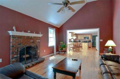 10 Washington Path, Holliston, MA 01746 - photo 7