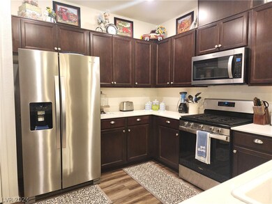 Beautifully upgraded kitchen with quartz counterto