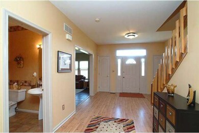 107 Croton Ct, Spring City, PA 19475 - photo 3