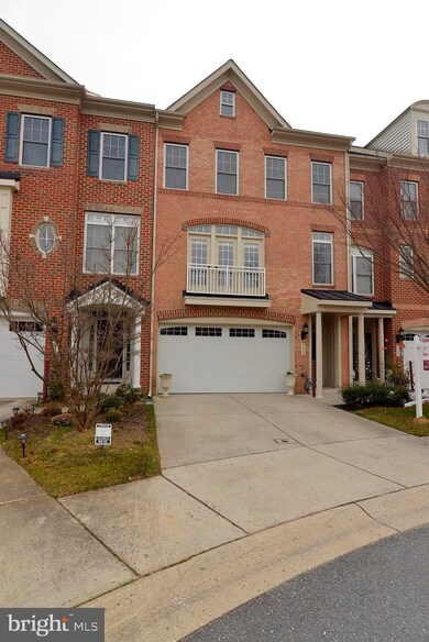 9608 Silken Leaf Ct, Laurel, MD 20723 - photo 2