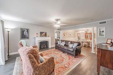 309 Bellevue Dr, Cleburne, TX 76033 - photo 2