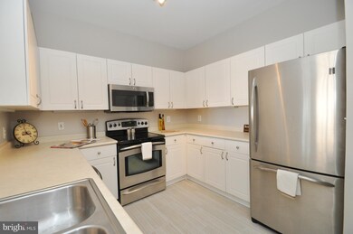 4551 Strutfield Ln unit 4431, Alexandria, VA 22311 - photo 3