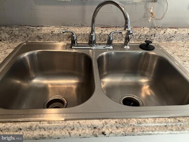 6525 Bock Terrace, Oxon Hill, MD 20745 - photo 3