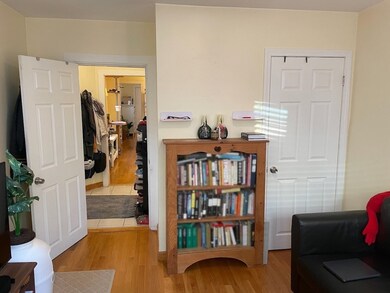 25 Andrew St unit 1, Cambridge, MA 02139 - photo 4