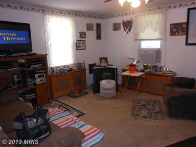 2726 Arbutus Ave, Halethorpe, MD 21227 - photo 6