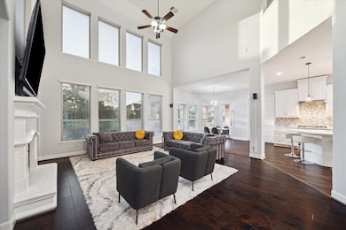 An alternate view of the room showcases the impres
