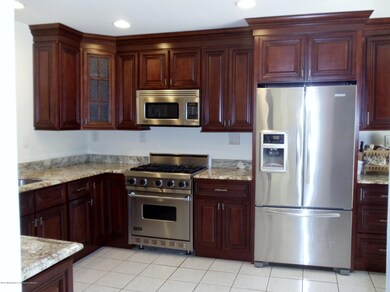 18 Autumn Ln, Matawan, NJ 07747 - photo 2