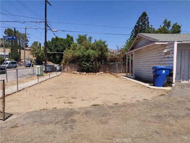 13092 Maclay St, Sylmar, CA 91342 - photo 2