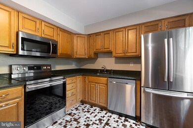 7184 Lasting Light Way, Columbia, MD 21045 - photo 4