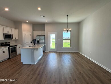 KITCHEN/DIING ROOM