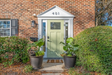 401 Carriage Lane-43