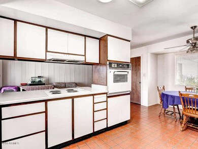 3710 W Shangri La Rd Phoenix-MLS_Size-00