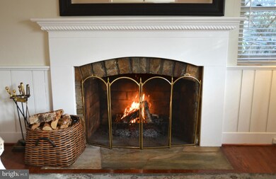 1008 Hillwood Ave, Falls Church, VA 22042 - photo 5