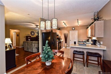 Open floor plan that flows well.