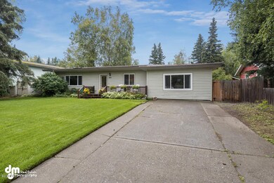 Exterior_7596-SMALL