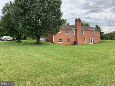 7705 Willow Pond Ln, Nokesville, VA 20181 - photo 4