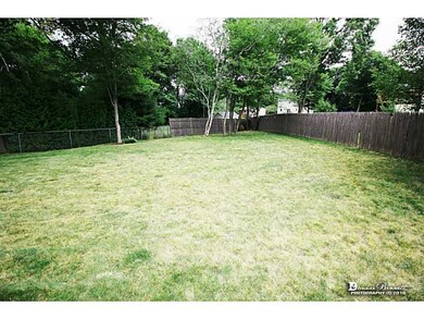 Yard/Garden. This is another view of the front yar