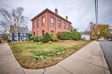 37 Forrester St unit 4, Newburyport, MA 01950 - photo 3