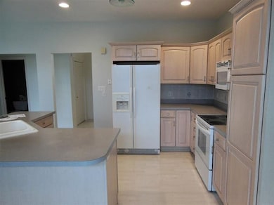 9939 Sequoia Ln, Munster, IN 46321 - photo 7