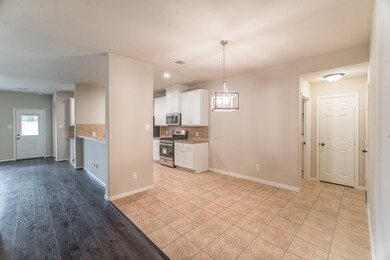 10207 Norway Spruce Ln, Tomball, TX 77375 - photo 7