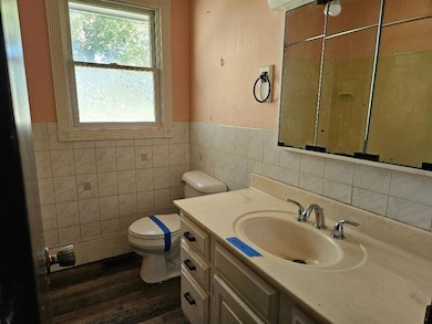 904 W Columbus St, Mount Ayr, IA 50854 - photo 5