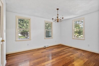 91 Juniper Ln, Pembroke, MA 02359 - photo 4